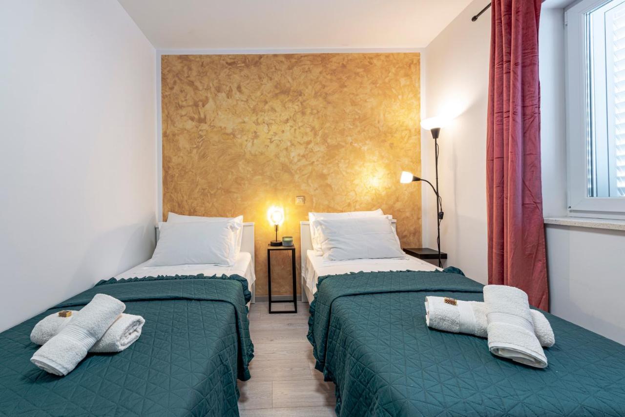 Villa Gold Residence 1 Млини Екстериор снимка